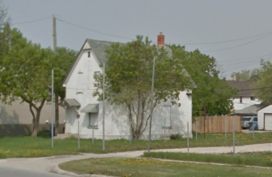 492 Tissot Street