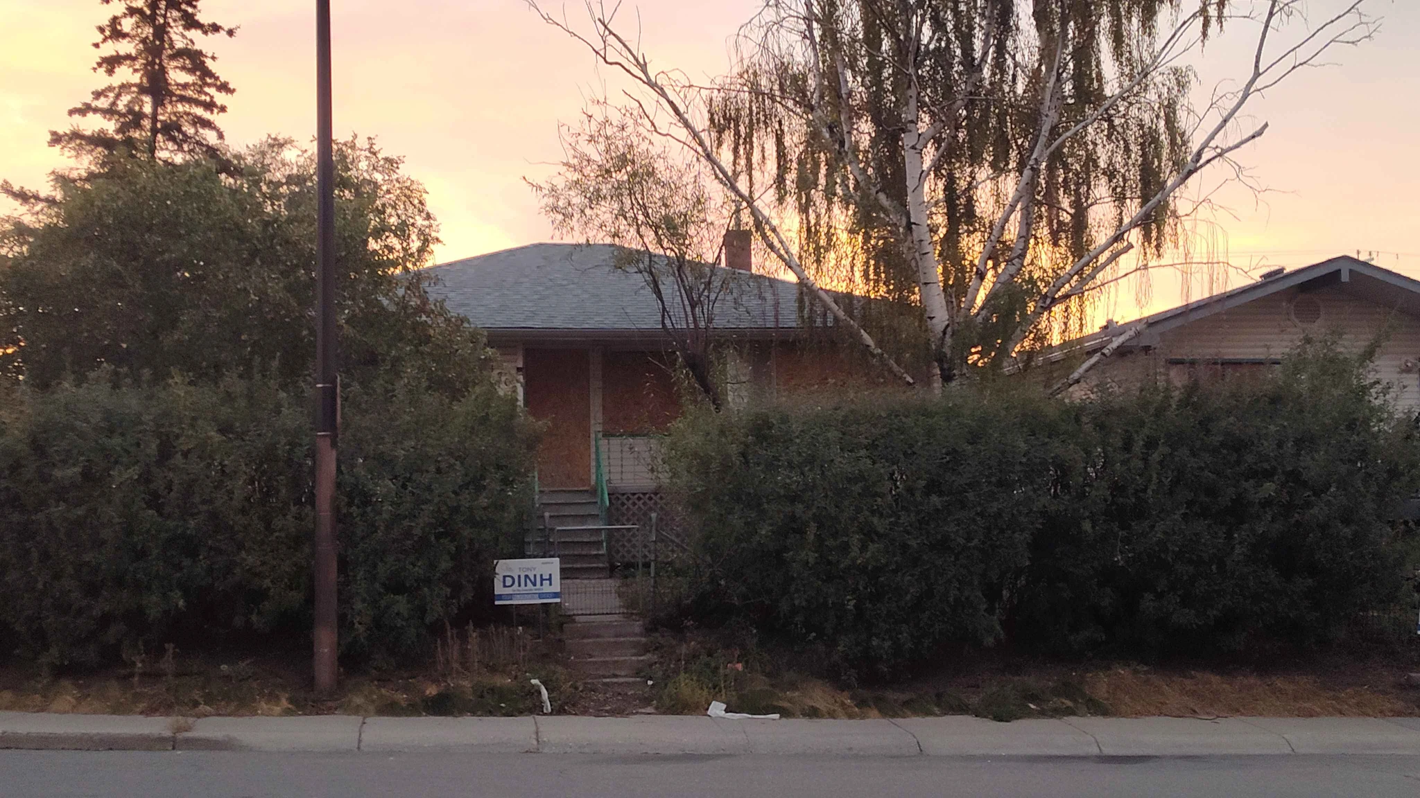 Photo of 1702 34 Street SE Calgary