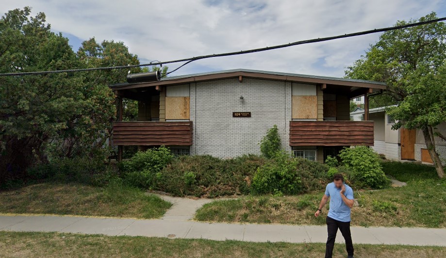 Photo of 1124 Gladstone Road NW