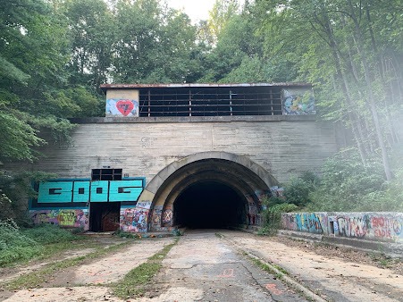 Photo of Sideling Hill Tunnel, East End