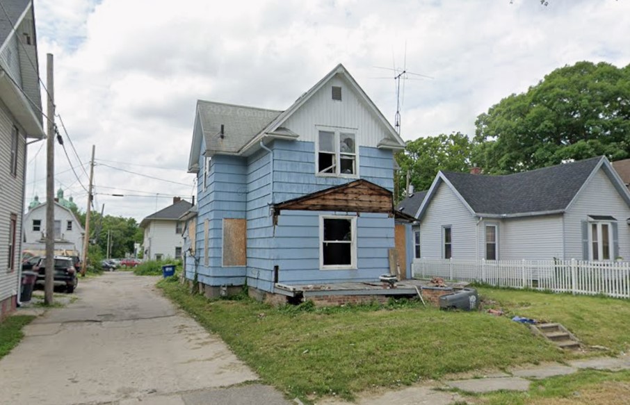 Photo of 418 Walden Avenue (Toledo)