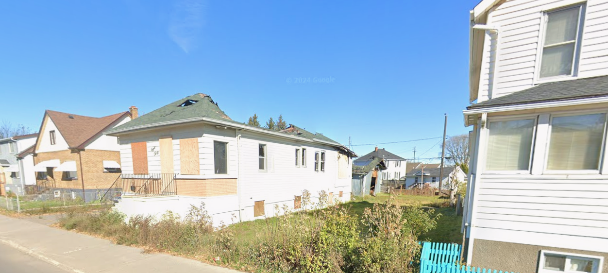 Photo of 830 Simpson Street (Thunder Bay)