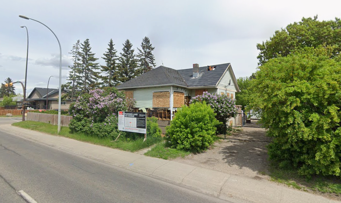 Photo of 1306 36 Street SE (Calgary)