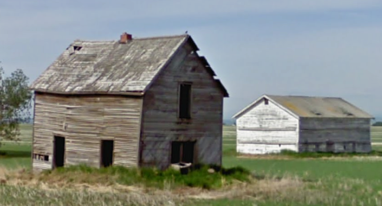 Photo of Unnamed Farmstead on Range Road 282 in Indus