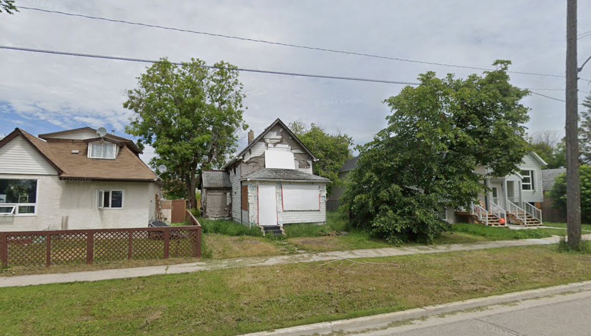 Photo of 355 William Newton Avenue (Winnipeg)
